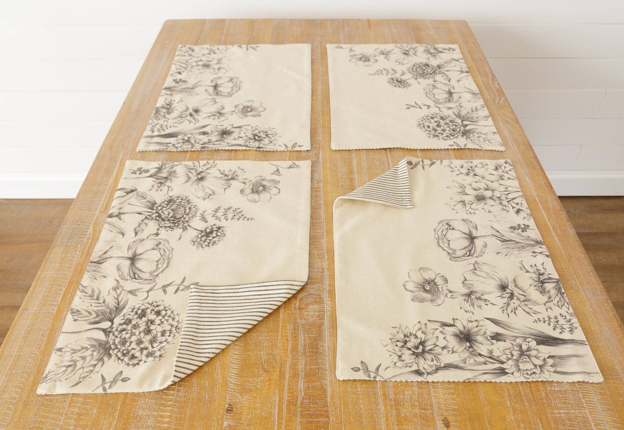 Reversible Placemat - Black And White Botanicals (Pk/04)