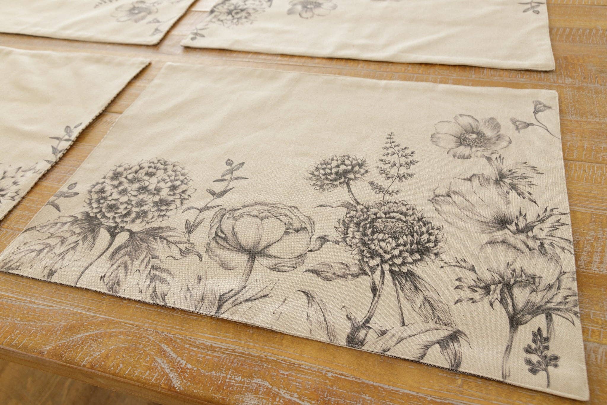 Reversible Placemat - Black And White Botanicals (Pk/04)
